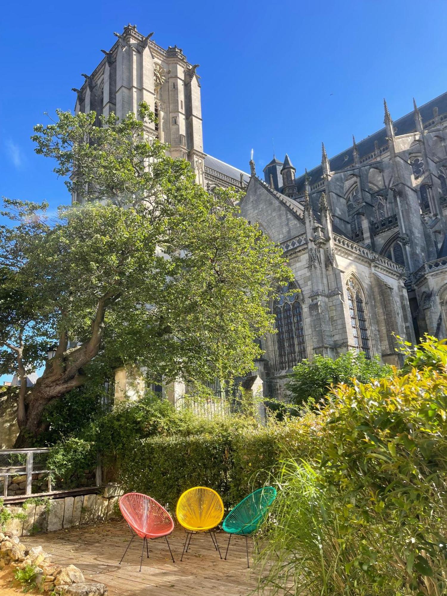 Chambres D'Hote - Maison Des Ecrivains - 50 M De La Cathedrale Et Place Des Jacobins ルマン エクステリア 写真