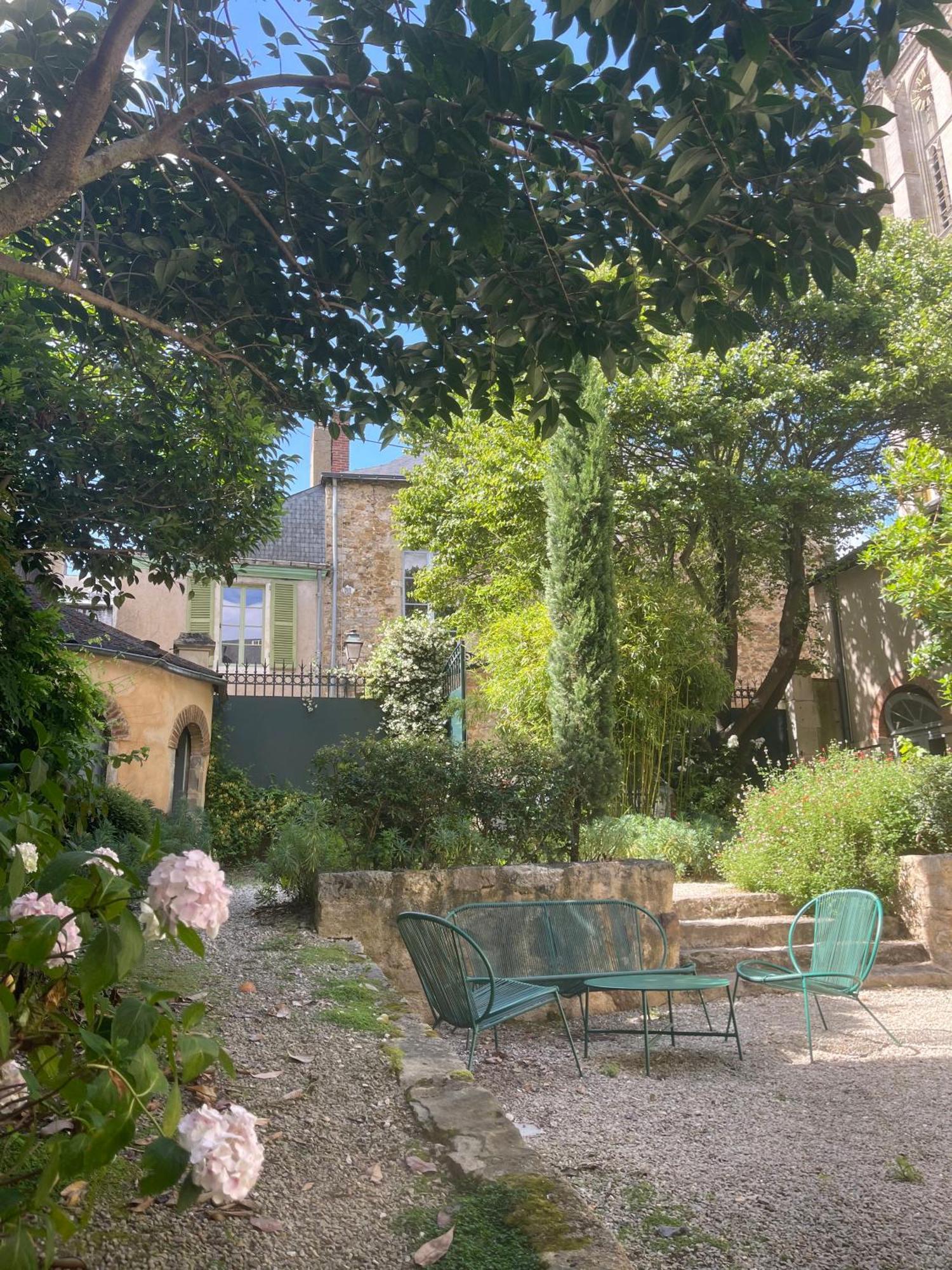 Chambres D'Hote - Maison Des Ecrivains - 50 M De La Cathedrale Et Place Des Jacobins ルマン エクステリア 写真